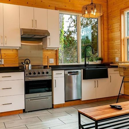 1-Bedroom Knotty Pine Cabin W Sauna & Jacuzzi سووك المظهر الخارجي الصورة