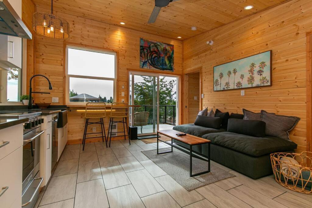 1-Bedroom Knotty Pine Cabin W Sauna & Jacuzzi سووك المظهر الخارجي الصورة