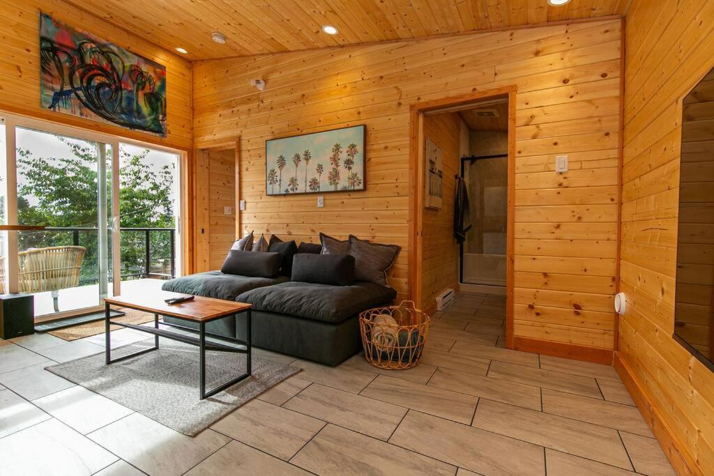 1-Bedroom Knotty Pine Cabin W Sauna & Jacuzzi سووك المظهر الخارجي الصورة