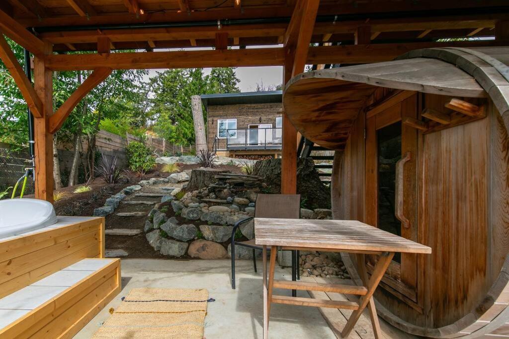 1-Bedroom Knotty Pine Cabin W Sauna & Jacuzzi سووك المظهر الخارجي الصورة
