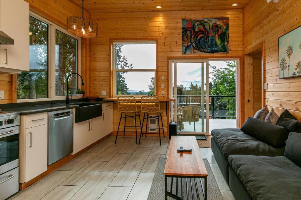 1-Bedroom Knotty Pine Cabin W Sauna & Jacuzzi سووك المظهر الخارجي الصورة