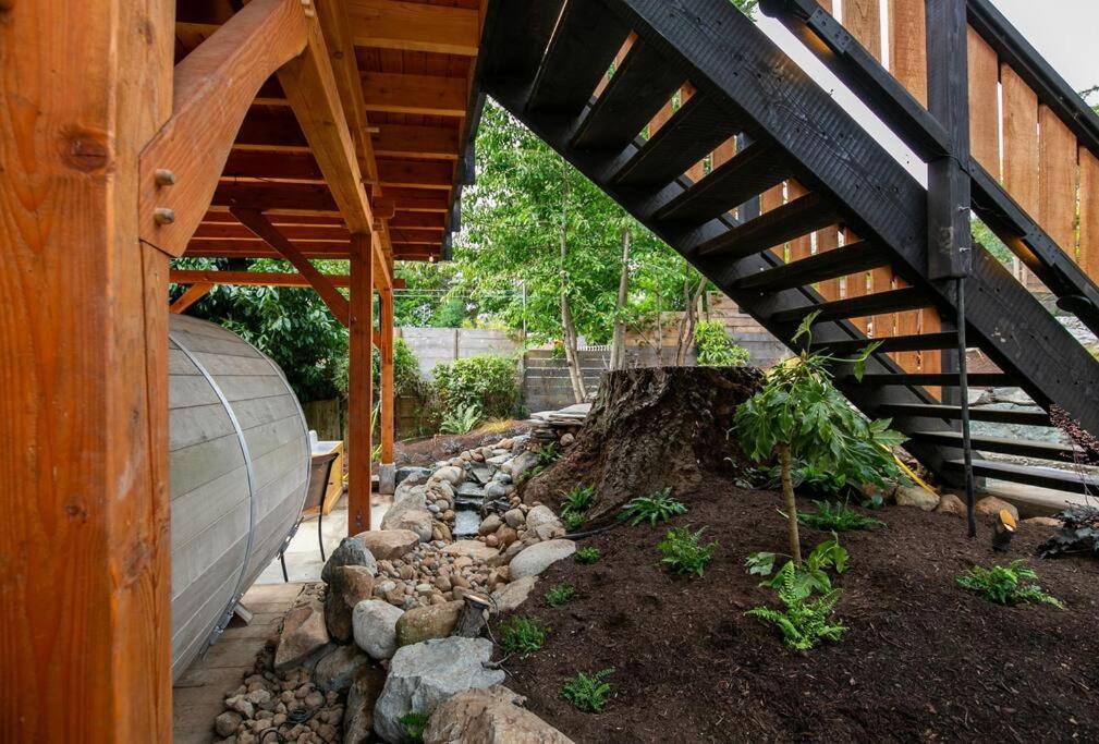 1-Bedroom Knotty Pine Cabin W Sauna & Jacuzzi سووك المظهر الخارجي الصورة