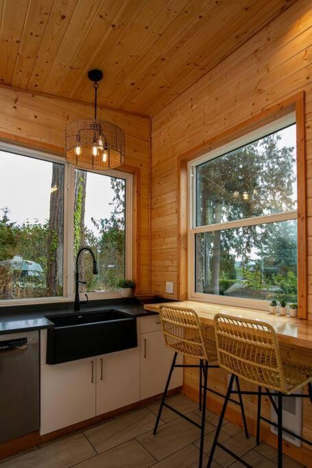 1-Bedroom Knotty Pine Cabin W Sauna & Jacuzzi سووك المظهر الخارجي الصورة