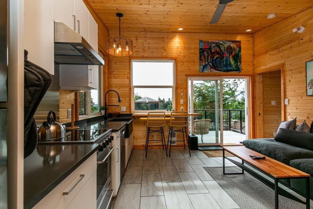 1-Bedroom Knotty Pine Cabin W Sauna & Jacuzzi سووك المظهر الخارجي الصورة